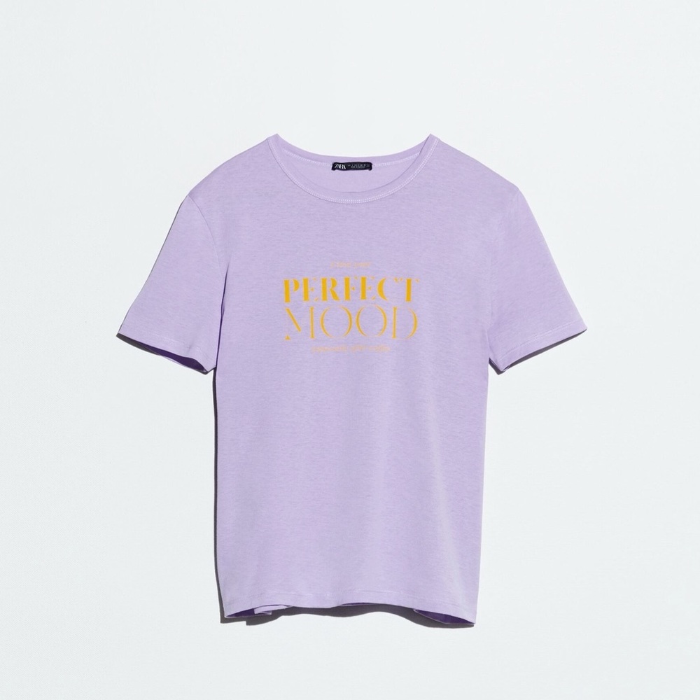 Zara T-shirt with text 🏷💜